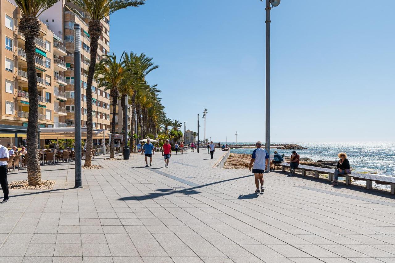 Apolo Beach Front - Sea View Luxury Apartment Torrevieja Eksteriør billede