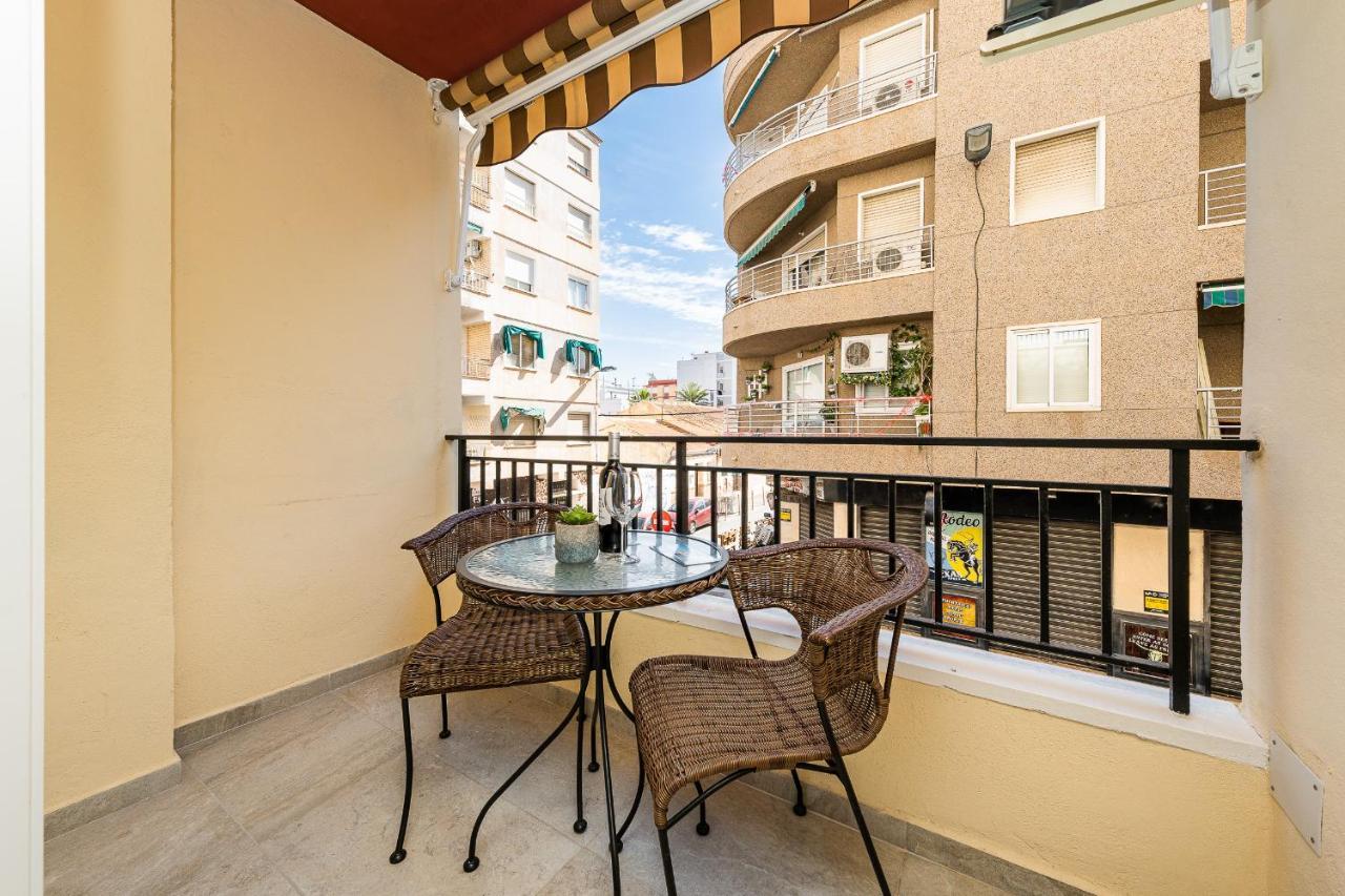 Apolo Beach Front - Sea View Luxury Apartment Torrevieja Eksteriør billede