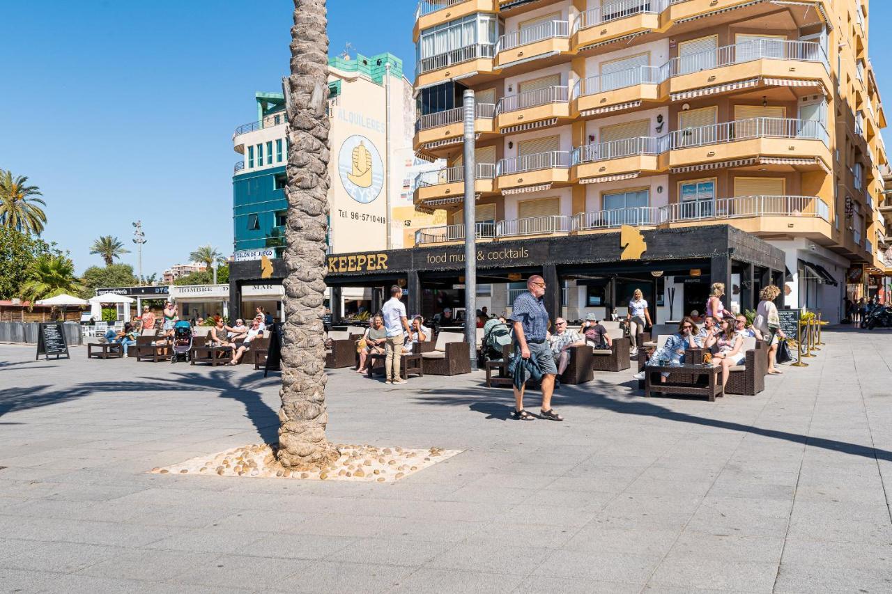 Apolo Beach Front - Sea View Luxury Apartment Torrevieja Eksteriør billede